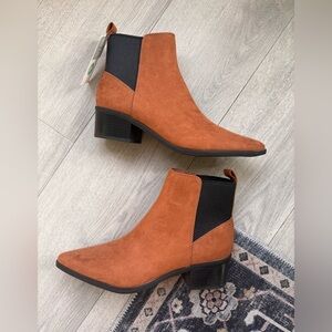 a new day Women's Brown Ankle Boots